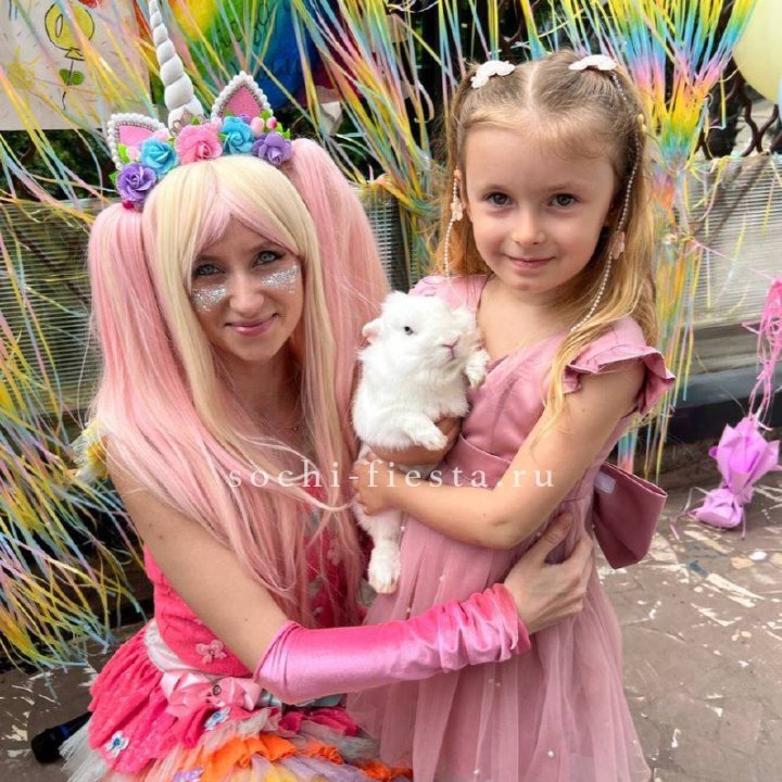 Шоу с кроликом в Новороссийске