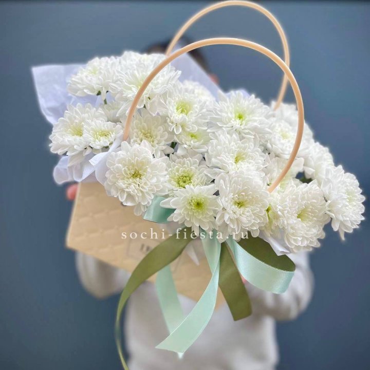 Сумочка с хризантемами в Новороссийске