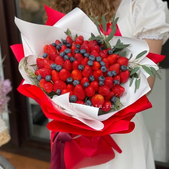 Ягодный бум №6 в Новороссийске