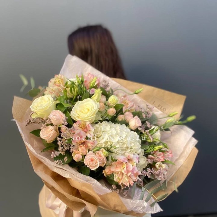 Дизайнерский букет №1 в Новороссийске