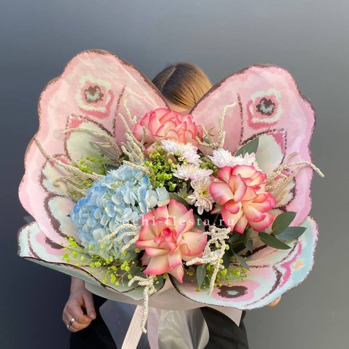 Дизайнерский букет бабочка №5 в Новороссийске