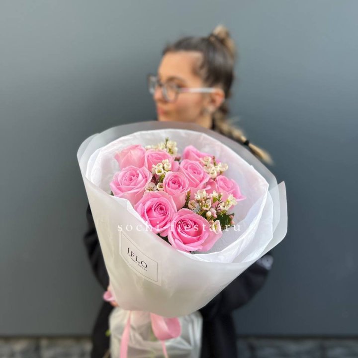 Букет розовых роз  в Новороссийске