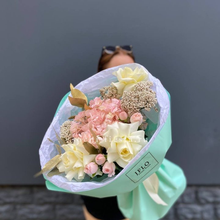 Букет "Белые ночи" в Новороссийске