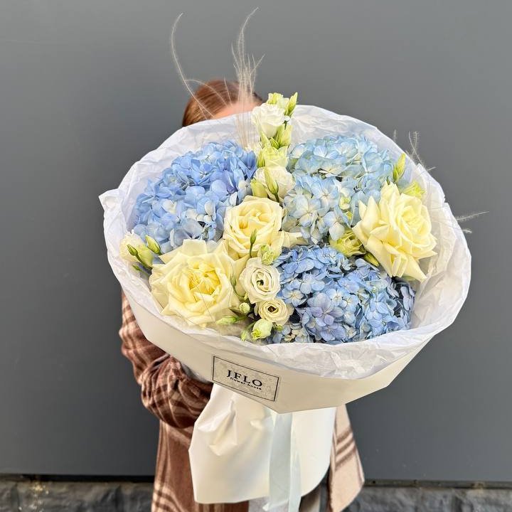 Букет "Глубина глаз" в Новороссийске