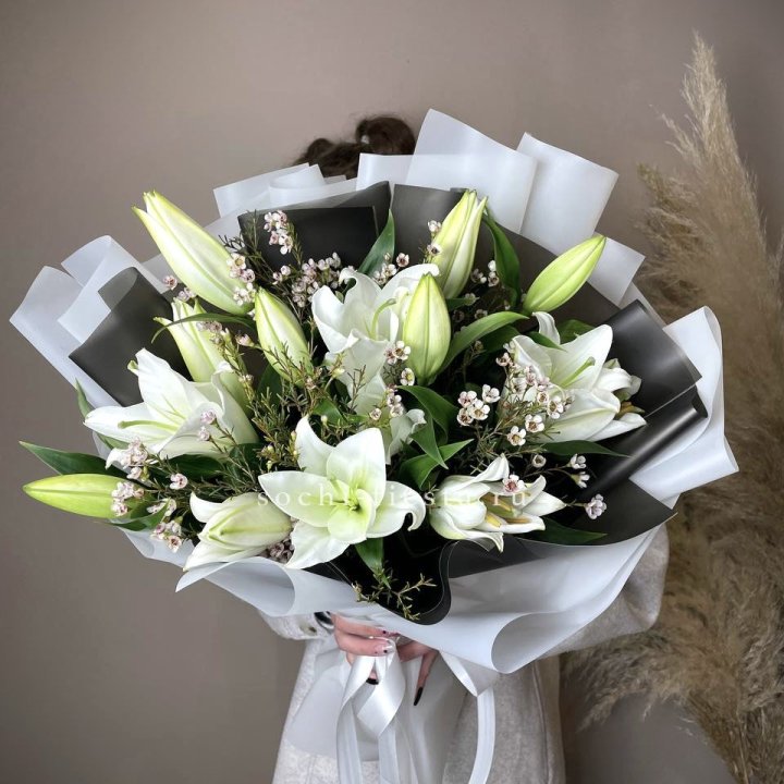 Букет лилий Снежная королева в Новороссийске