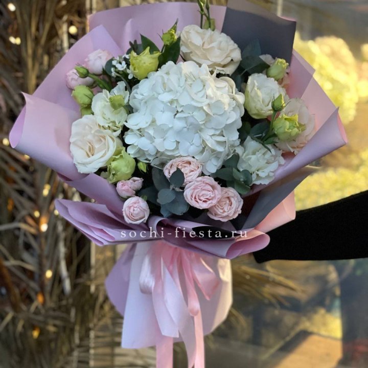 Букет с гортензией №3 в Новороссийске