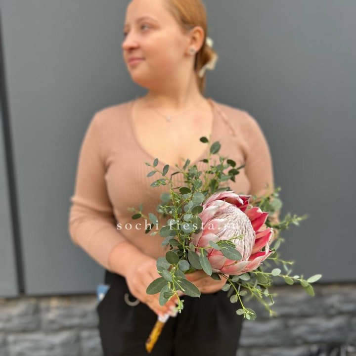 Свадебный букет "Протея" в Новороссийске