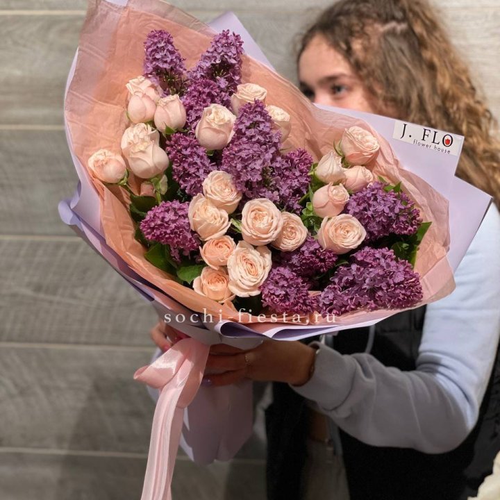 Букет "Лиловая весна" в Новороссийске