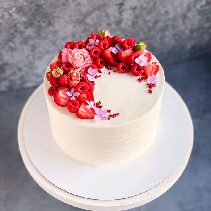 Торт "Малина" в Новороссийске