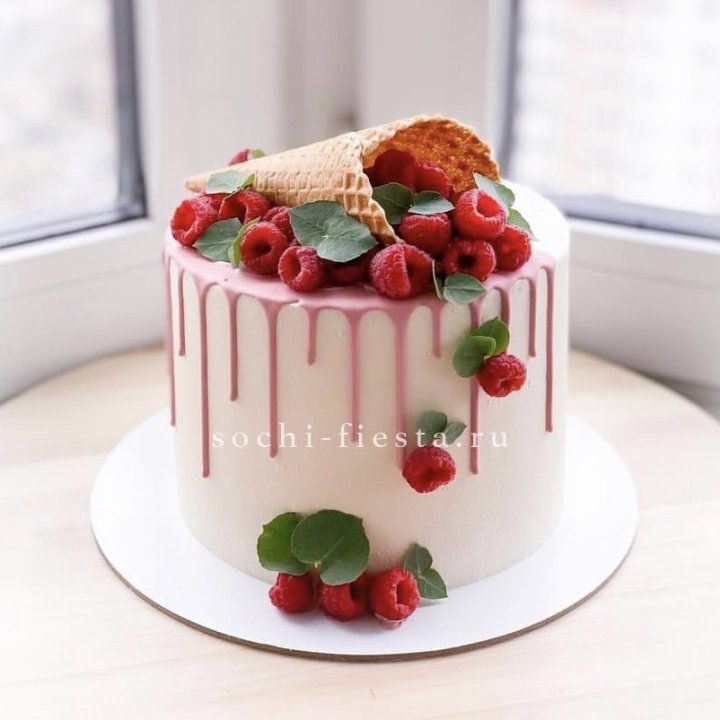 Торт "Ягодный" в Новороссийске