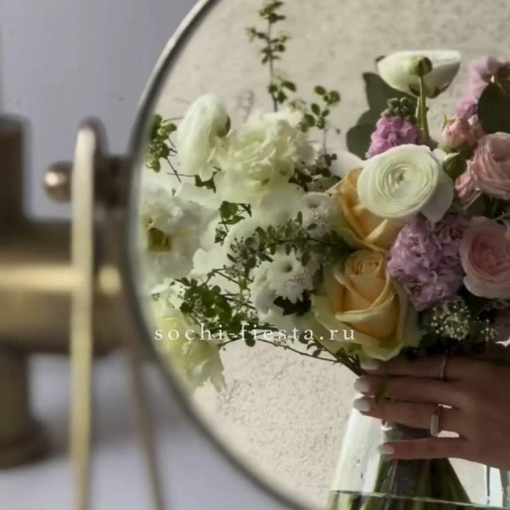 Цветочная подписка "Пакет средний" в Новороссийске