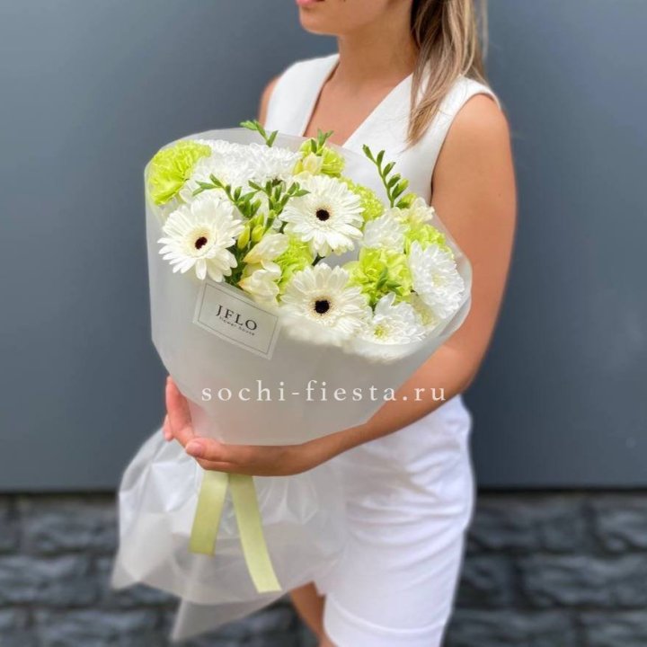 Букет "Джиржи фловерс" в Новороссийске