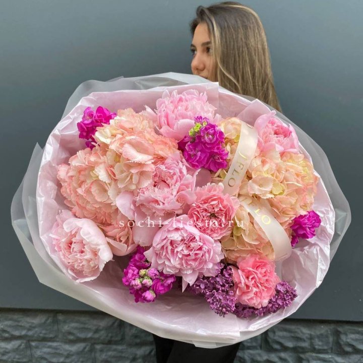  Букет "Фловер пионс" в Новороссийске