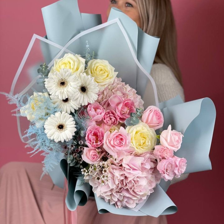 Дизайнерский букет "Адель" в Новороссийске