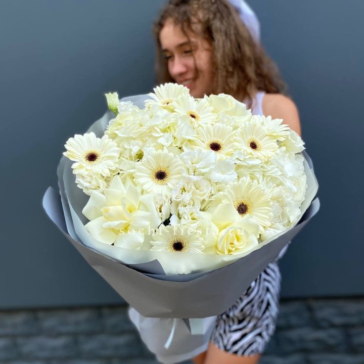  Букет "Вайт люксур" в Новороссийске