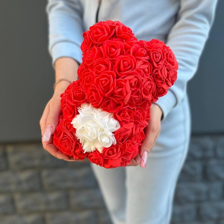 Медведь с белым сердцем в Новороссийске