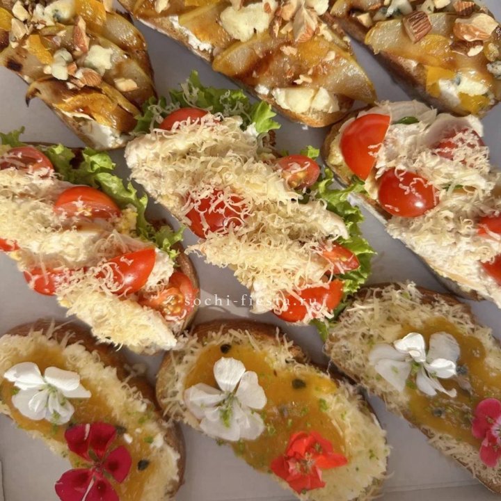 Брускетта «3 вкуса» в Новороссийске
