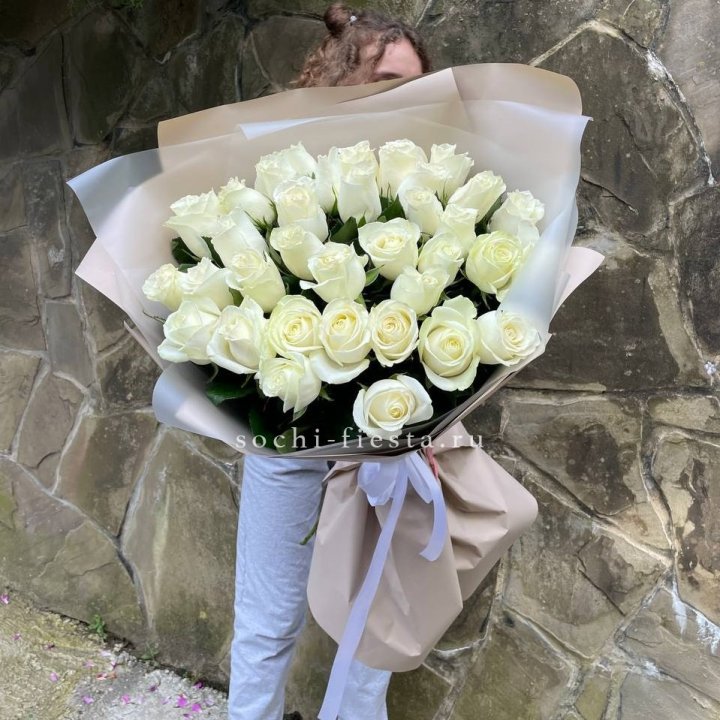 35 голландских роз в Новороссийске