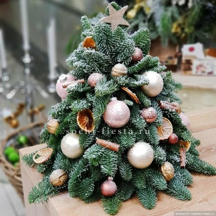 Новогодняя елочка "Блеск" в Новороссийске