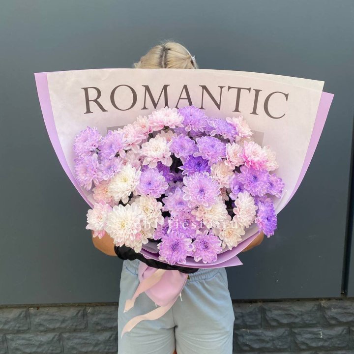 Букет сиреневых хризантем в Новороссийске