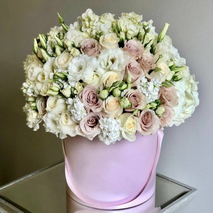 Цветочный бокс "Бриджит" в Новороссийске