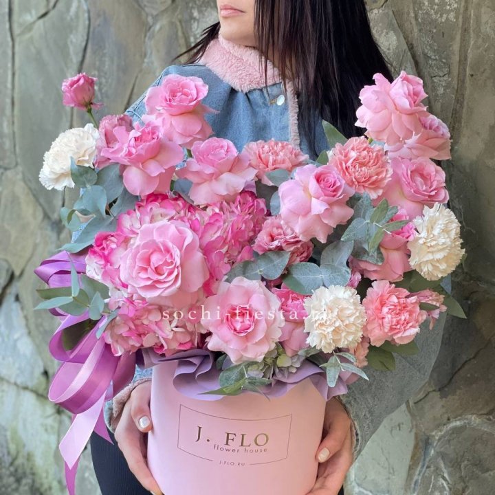 Цветочный бокс "Эсмиральда" в Новороссийске