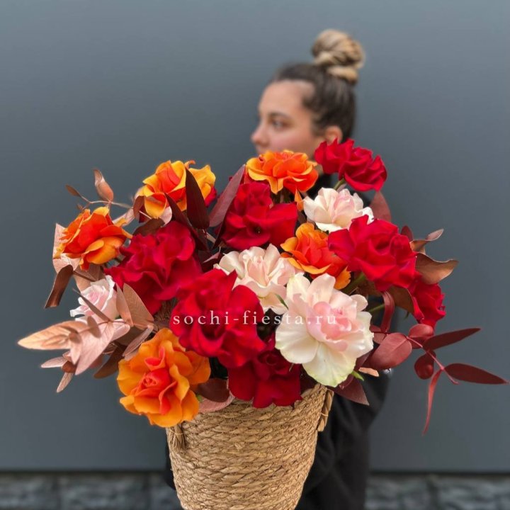 Авторский бокс "Роксана" в джутовом кашпо в Новороссийске