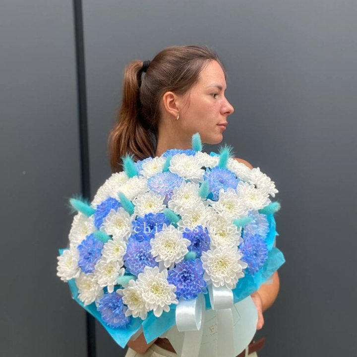  Коробочка  хризантем и лагуруса в Новороссийске