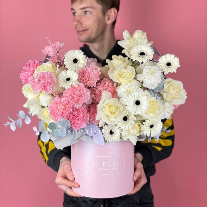 Дизайнерский бокс "Индира" в Новороссийске