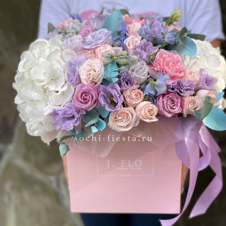 Цветочный бокс макси каб в Новороссийске