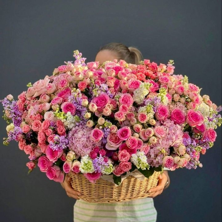 Цветочная корзина гигант №5 в Новороссийске