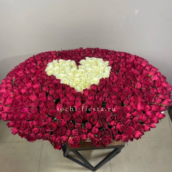 501 роза в корзине в Новороссийске
