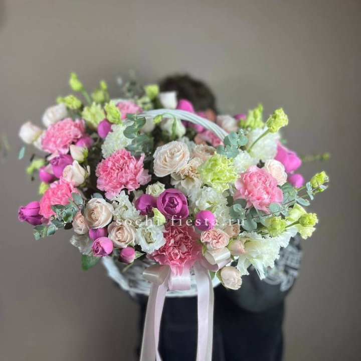 Корзина "Яркая" в Новороссийске