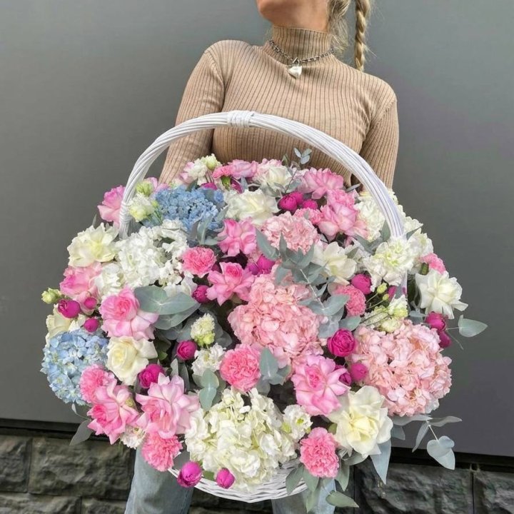 Цветочная корзина №3 в Новороссийске