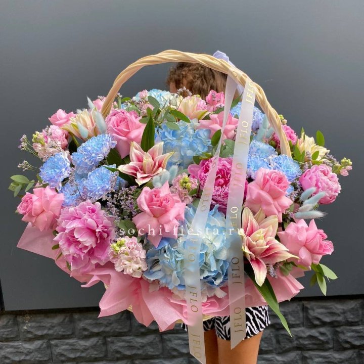 Яркая корзина "Летнее настроение" в Новороссийске