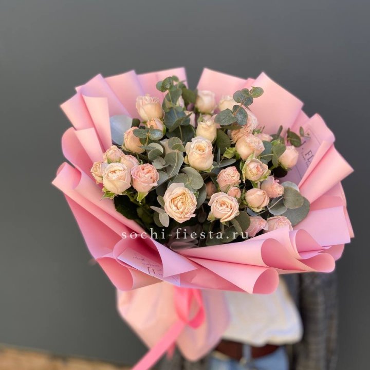Букет пионовидных роз Cute Love в Новороссийске