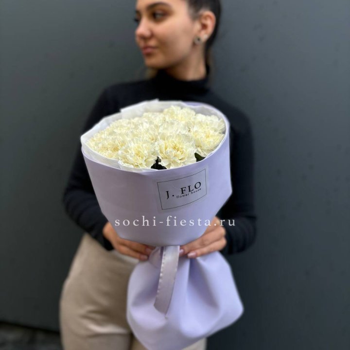 Букет белых диантусов в Новороссийске