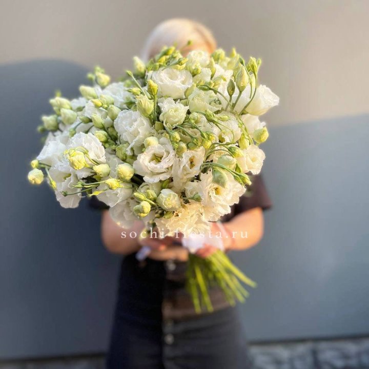 Букет эустом под ленту  в Новороссийске