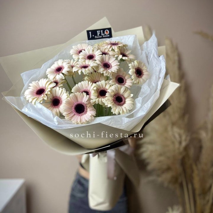 Букет голландских гербер "Свит" в Новороссийске