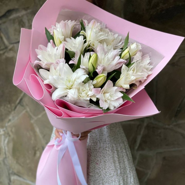 Букет пионовидных лилий №1 в Новороссийске