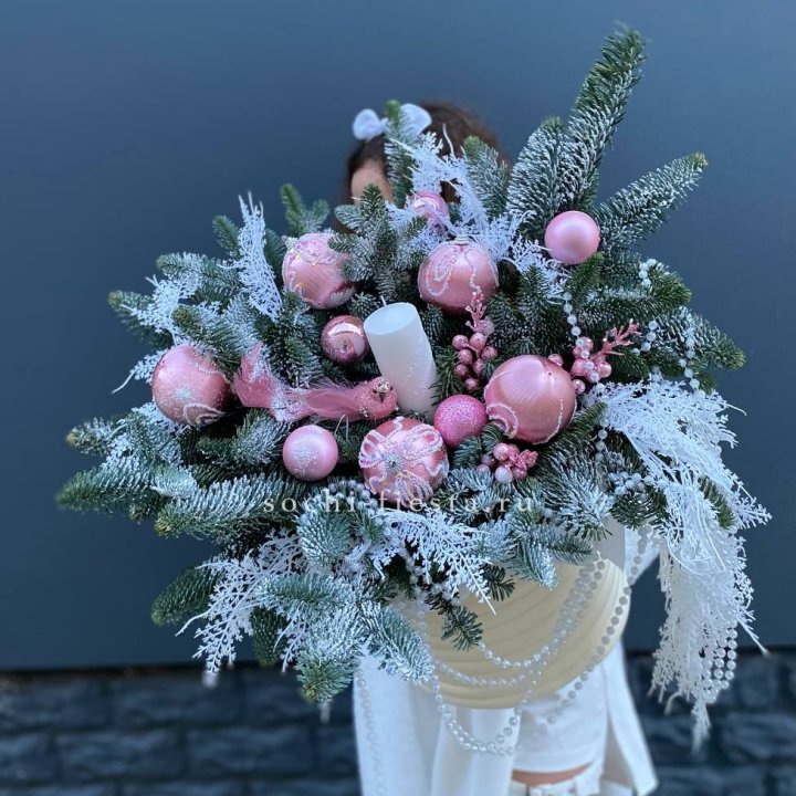 Композиция "Королева зимы" в Новороссийске