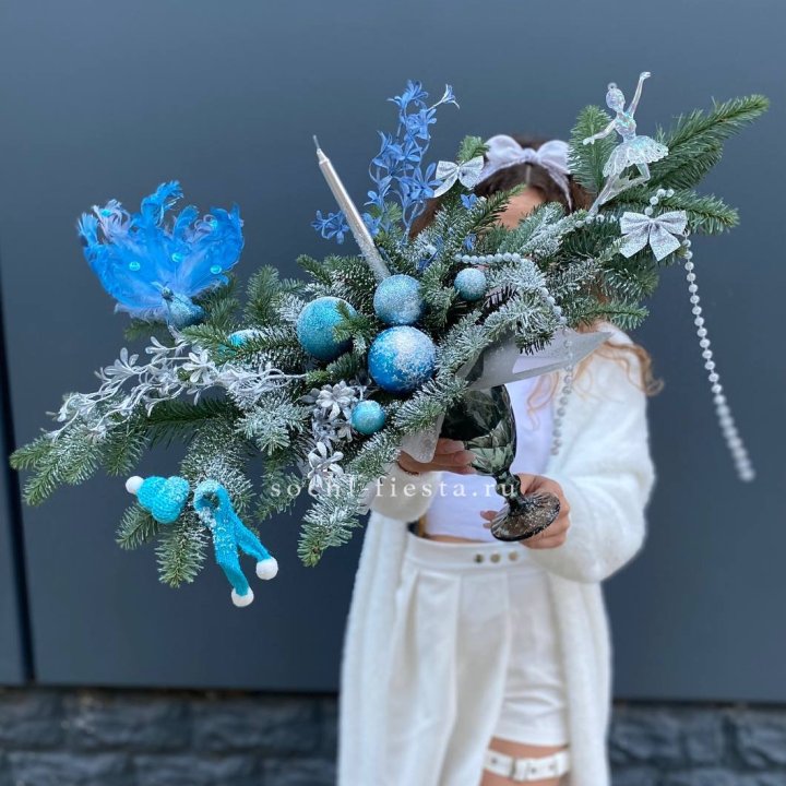 Композиция в бокале голубая в Новороссийске