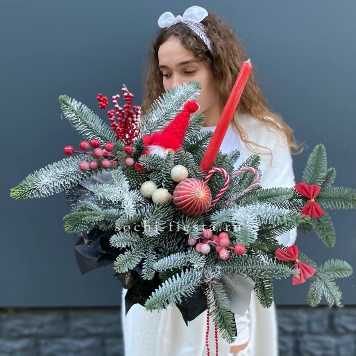 Композиция в бокале красная в Новороссийске