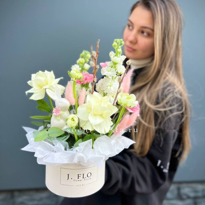 Цветочный бокс "Пасхальная композиция" в Новороссийске