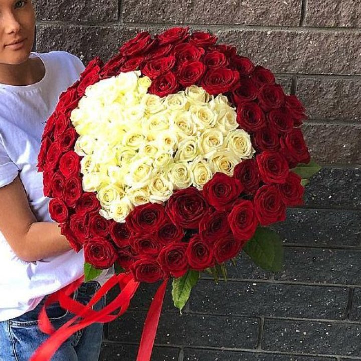 101 роза "Сердце" в Новороссийске