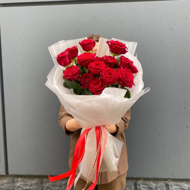 15 высоких роз  в Новороссийске