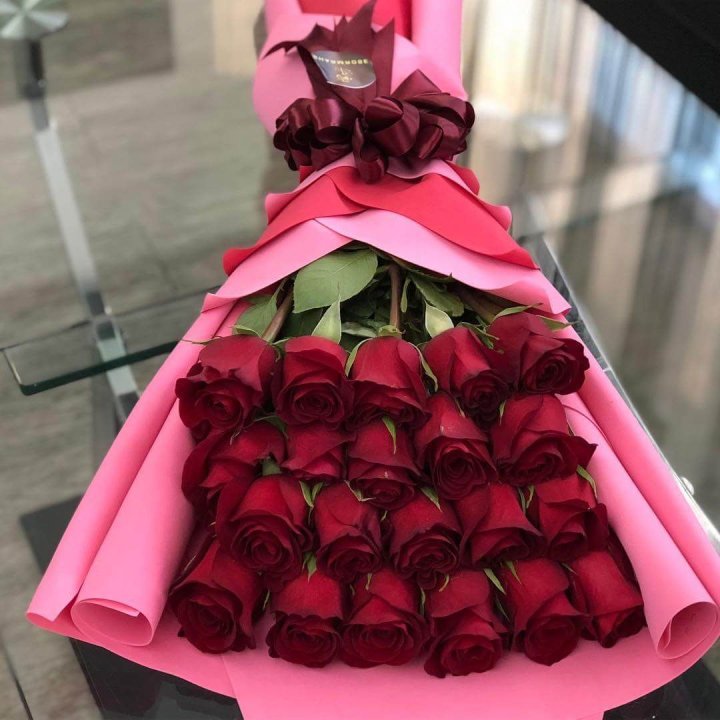 21 красная роза "Элеганс" в Новороссийске