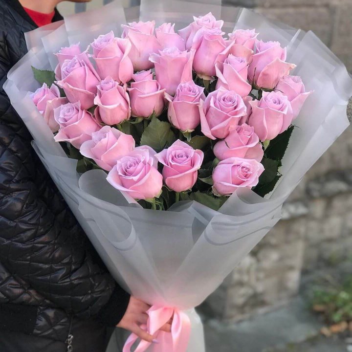 25 высоких розовых роз в Новороссийске