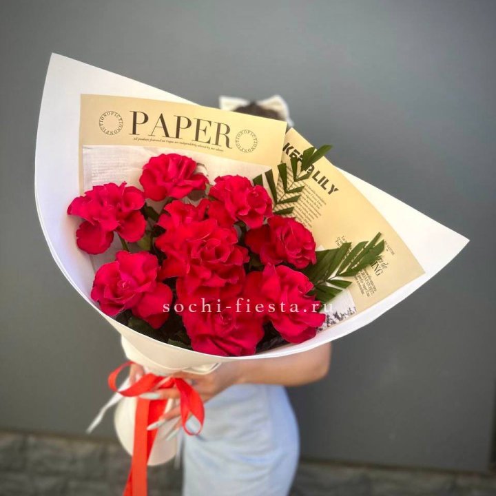 9 Красных французских роз Чико в Новороссийске