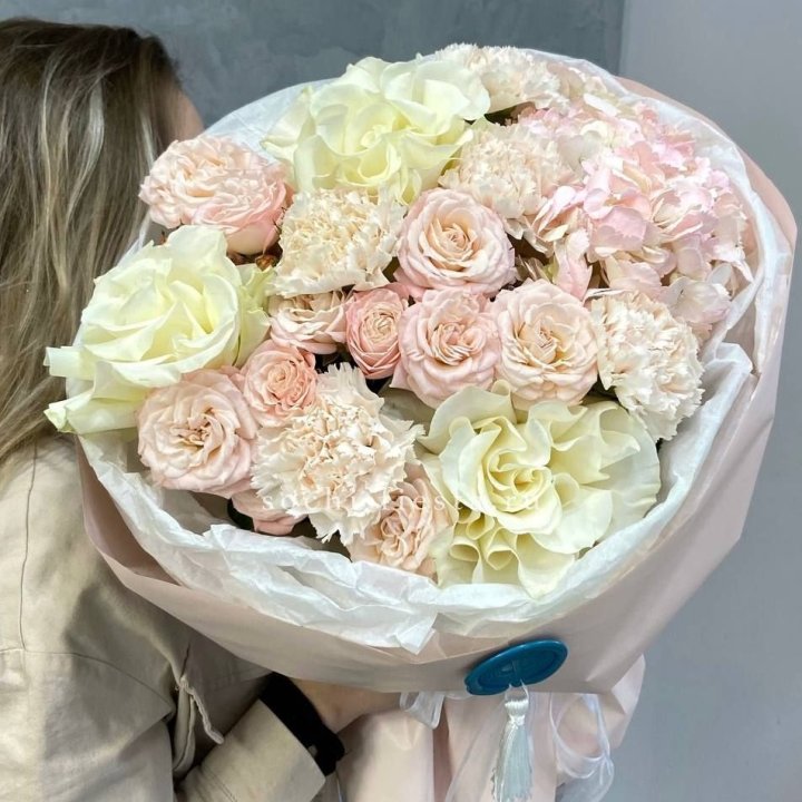 Дизайнерский букет "Джентел" в Новороссийске